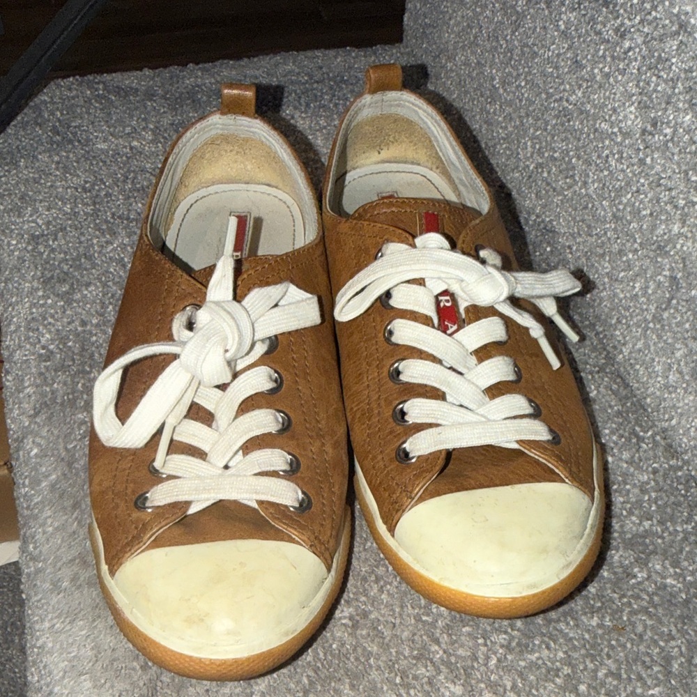 Brown Leather women’s  Sneakers size 37